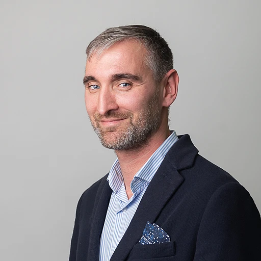 Wojciech Zawada.jpg Kontakt inwestycje | Wyposażenie wnętrz MAXFLIZ