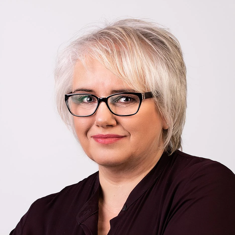 Elżbieta Dudek.jpg Wizualizacja wnętrz Kontakt | Wyposażenie wnętrz MAXFLIZ