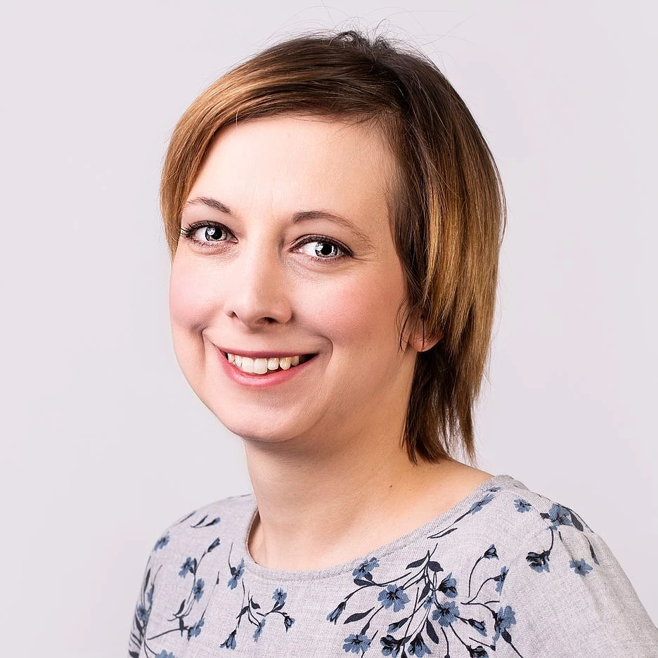 Alicja Mazur.jpg Wizualizacja wnętrz Kontakt | Wyposażenie wnętrz MAXFLIZ