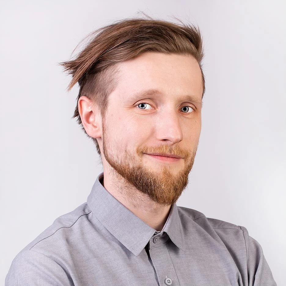 Jakub Kozak.jpg Kontakt inwestycje | Wyposażenie wnętrz MAXFLIZ