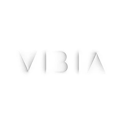 Vibia logo Maxfliz.jpg  Salon Oświetlenia | Wyposażenie wnętrz MAXFLIZ