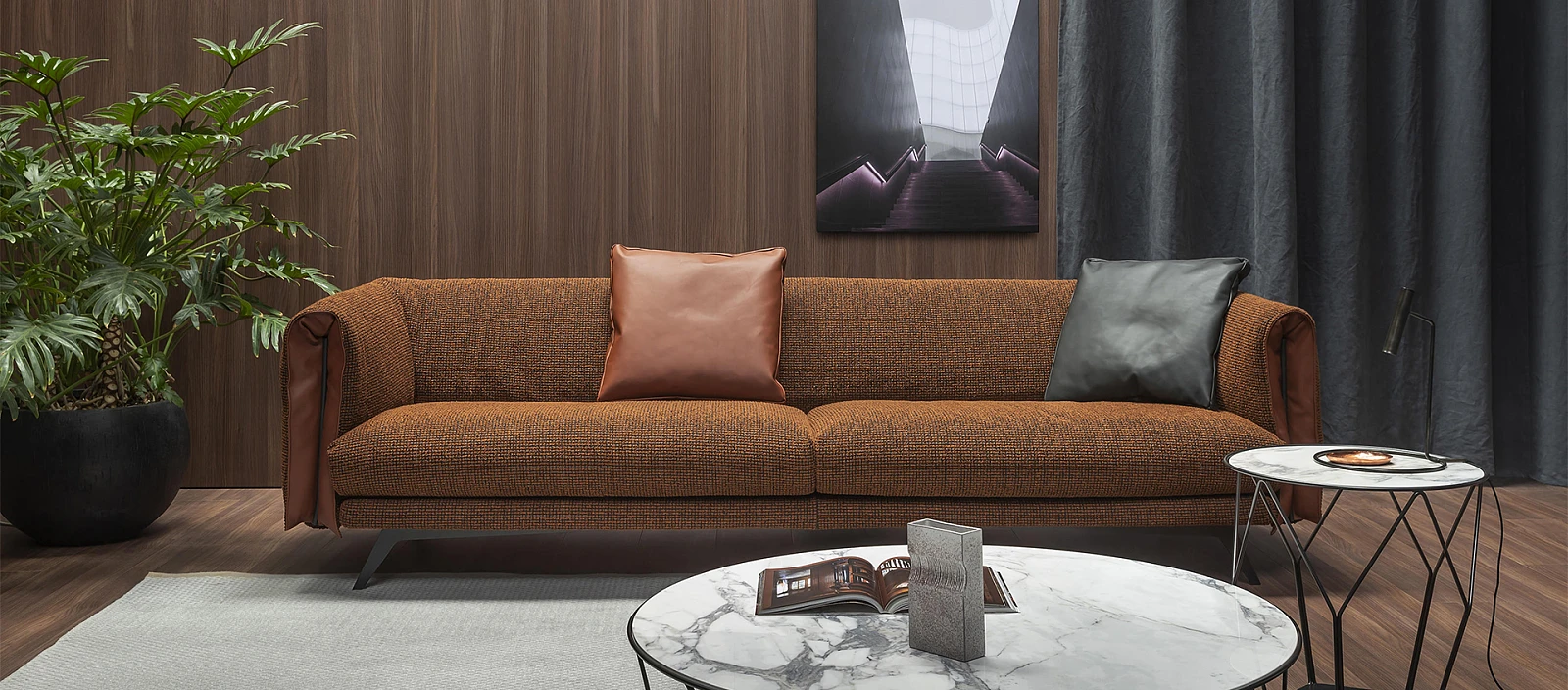 ruda-sofa-wloska-d-salonu-meble-wypoczynkowe-maxfliz-saddle-bonaldo-1920x845.jpg Bella Italia w Twoim domu! | Wyposażenie wnętrz MAXFLIZ