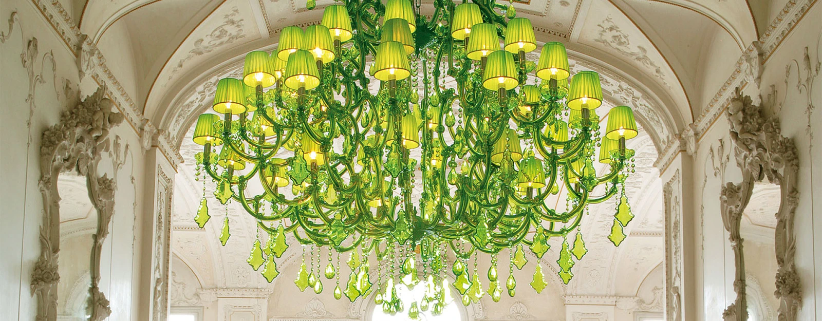 spectacular-lime-green-chandeliers-by-masiero-ottocento-collection-2-thumb-1600xauto-1920x750.jpg Masiero-rozświetlone dzieła sztuki | Wyposażenie wnętrz MAXFLIZ