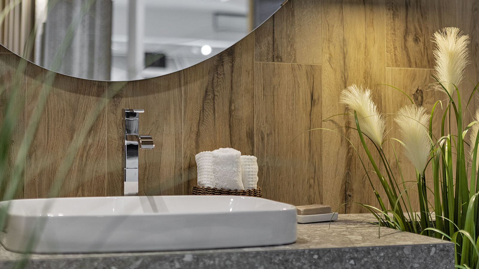 eleganckie-i-praktyczne-spa-maxfliz-lazienki (7).jpg Eleganckie i praktyczne domowe SPA | Wyposażenie wnętrz MAXFLIZ