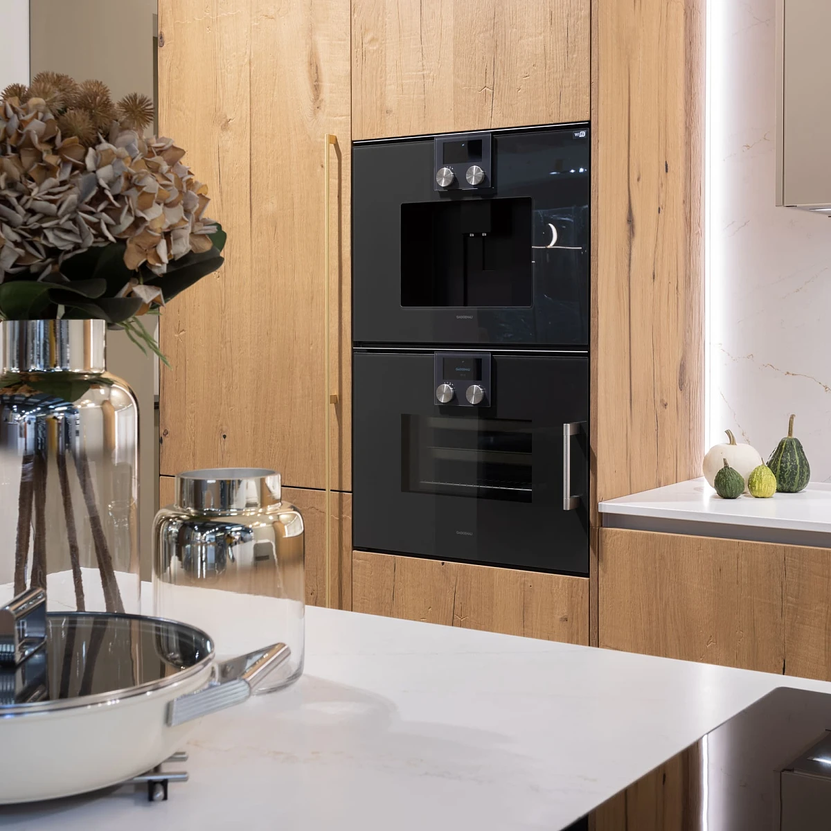0C1A1609-HDR.jpg Ciepła kuchnia w wydaniu Modern Classic | Aranżacje - Maxfliz.pl