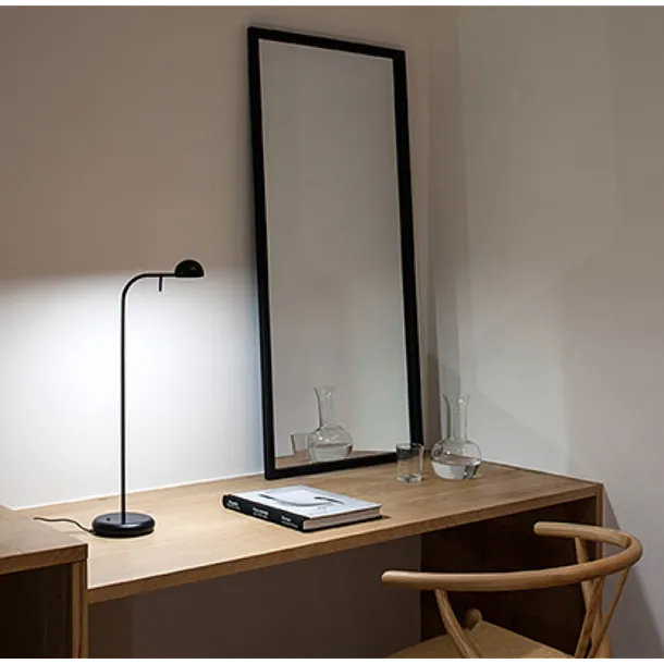 Vibia Pin Lampa Stołowa Czarna 165004/10