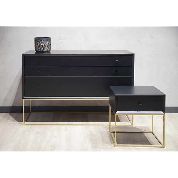 Komoda LARGO od MAXLIVING – Gdzie Prostota Spotyka Elegancję