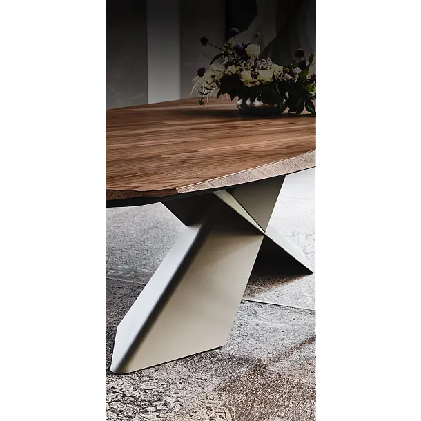 Stół Tyron Wood od Cattelan Italia