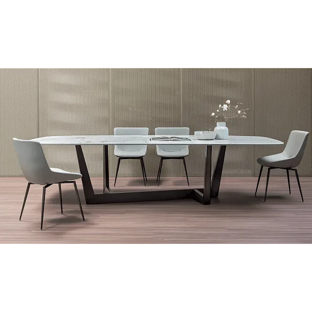Stół Art – Dynamika i Elegancja Włoskiego Designu