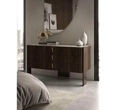 KOMODA JULIAN OD CATTELAN ITALIA