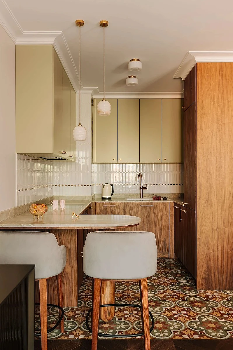 Kobiecy apartament kuchnia krzesła Calligaris.jpg [196.37 KB]
