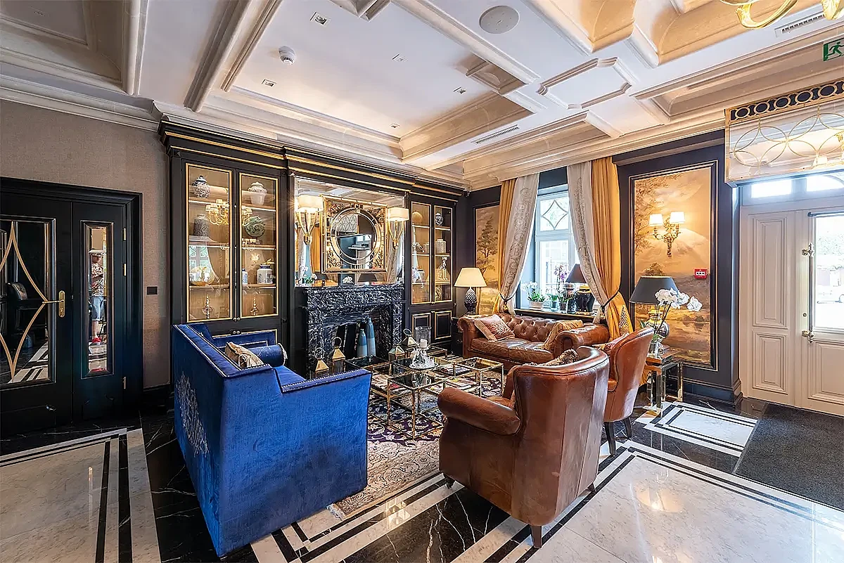 Bachleda Luxury Hotel lobby.webp [156.91 KB]