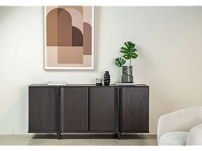 KOMODA Z CZTEREMA DRZWIAMI Z KOLEKCJI NOTCH DĄB PALONY od MAXLIVING