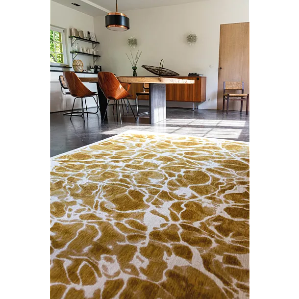 Dywan Swim Saffron 170x240 cm od Carpets&More