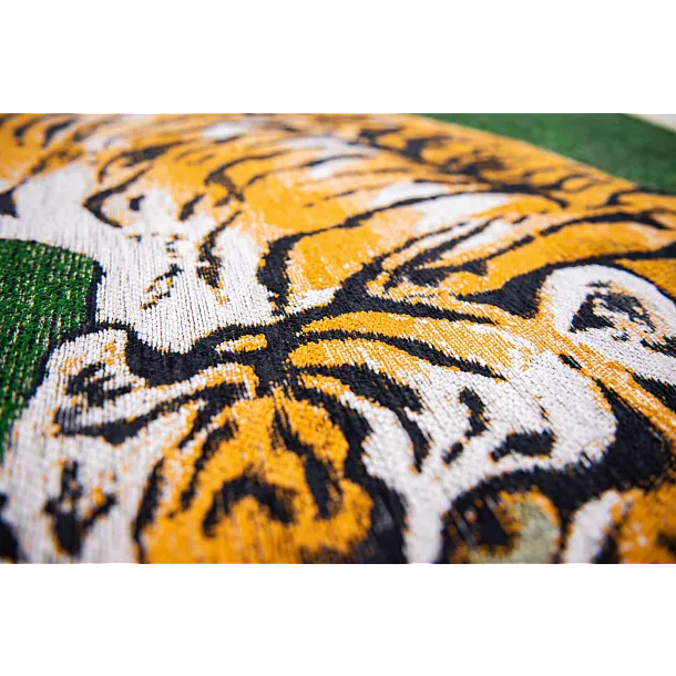 Dywan Okrągły Pop Tiger Green On Fire Round 240x240 cm od Carpets&More